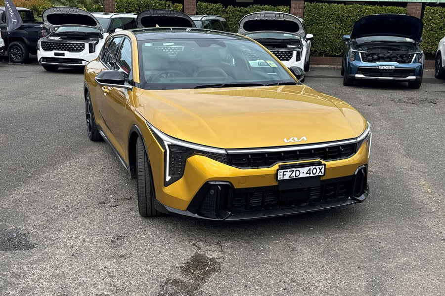 2025 MY26 Kia K4 CL4m GT-Line Hatch Image 1