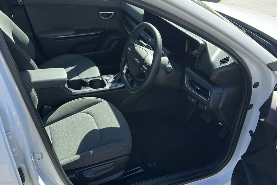 2025 Kia K4 CL4m Sport Sedan Image 12