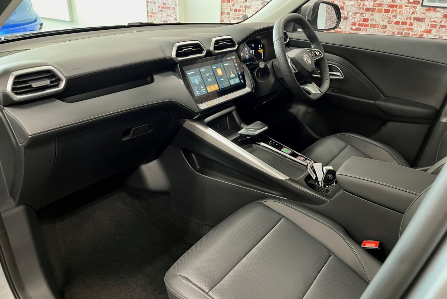 2025 MG ZS Hybrid+ Essence SUV Image 11