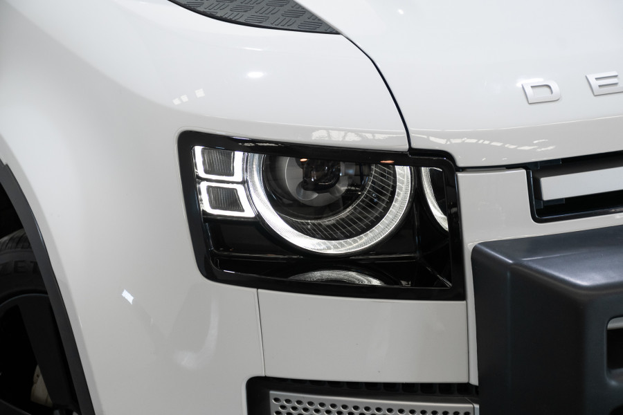 2021 Land Rover Defender L663 110 D300 SE SUV Image 2