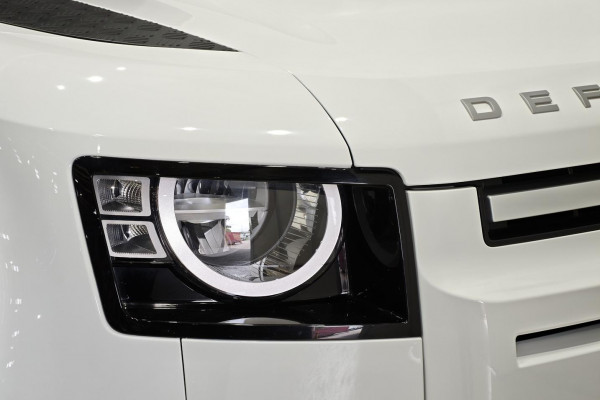 2025 MY25.5 Land Rover Defender L663 110 P400 S SUV Image 17