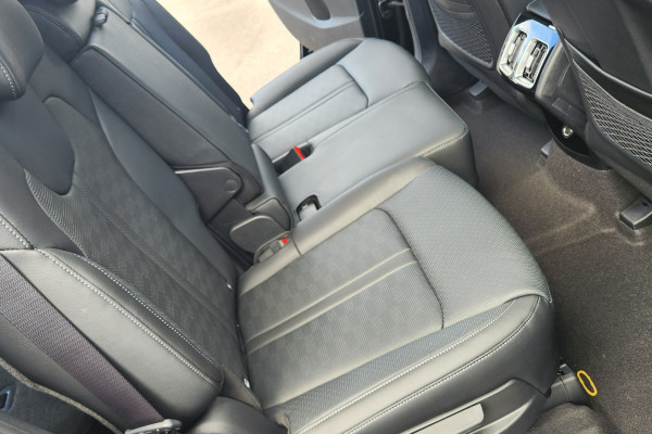 2024 MY25 Kia Sorento MQ4 PE Sport+ SUV Image 12