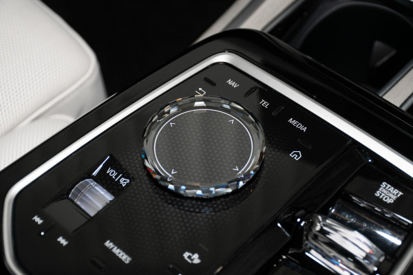 2024 BMW 7 Series G70 740i M Sport Sedan image 14