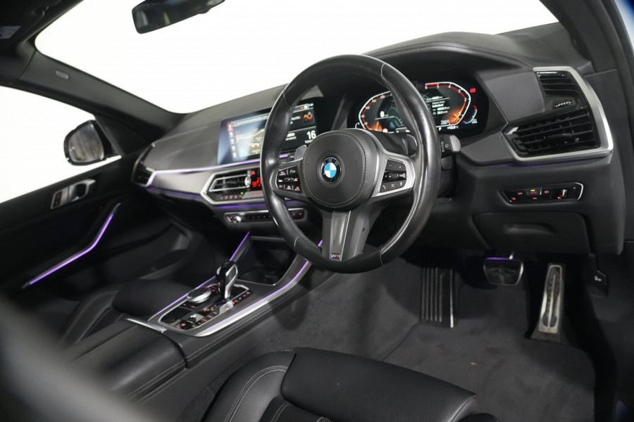 2022 BMW X5 xDrive30d SUV Image 12