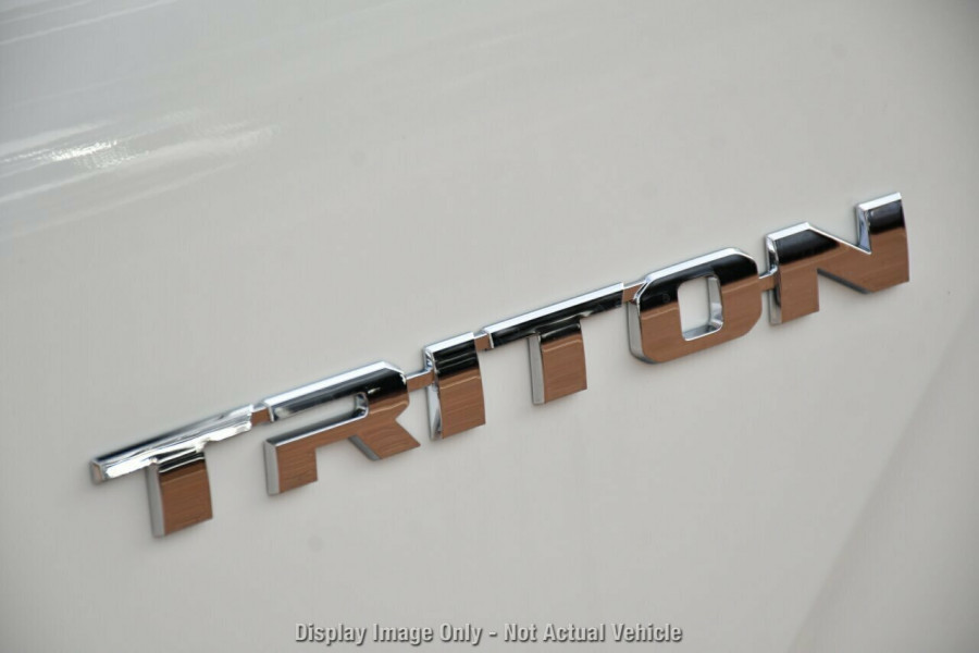 2026 MY25 Mitsubishi Triton MV  GLX Cab Chassis Image 18
