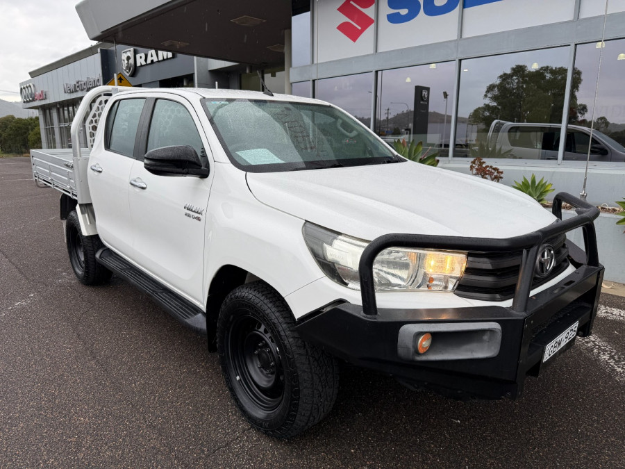 2017 Toyota HiLux GUN126R SR Cab Chassis Image 1