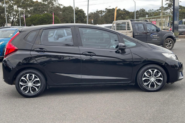 2015 Honda Jazz GF VTi Hatch Image 9