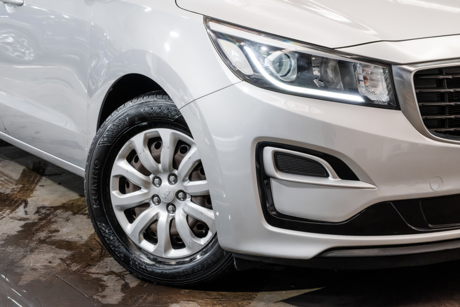 2018 MY19 Kia Carnival YP S Van