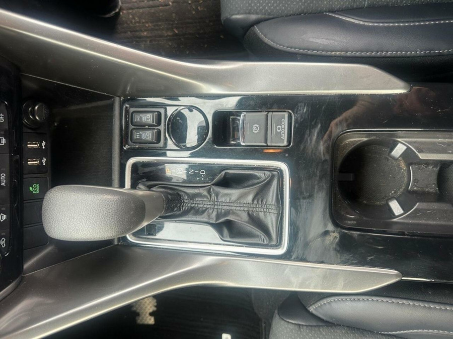 2023 Mitsubishi Eclipse Cross YB Black Edition SUV Image 21
