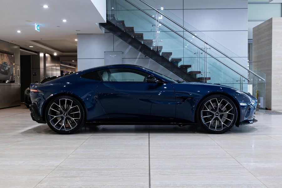 2024 Aston Martin Vantage  Coupe Image 7