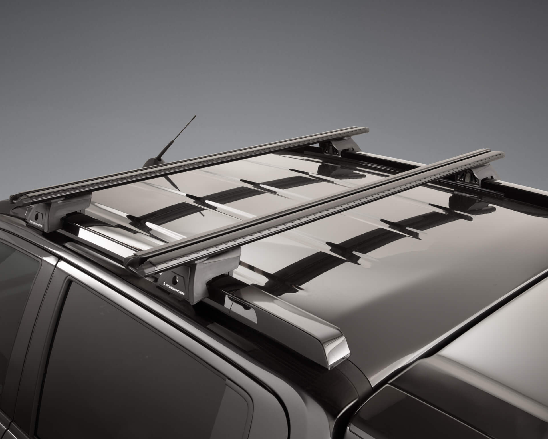 Roof Rack Cross Bars - Double Cab with roof rails