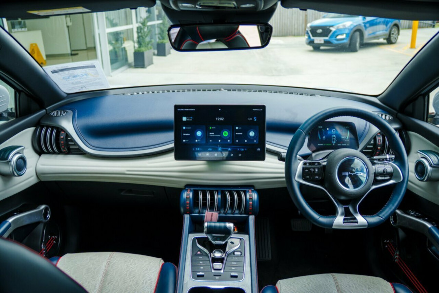 2023 BYD Atto 3 Extended SUV Image 18