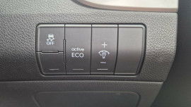 2013 Hyundai i30 GD2 Active Hatch image 19