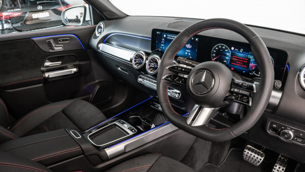 2025 Mercedes-Benz GLB-Class X247 GLB200 SUV image 6