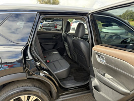 2022 MY23 Nissan X-Trail T33 ST-L SUV image 14