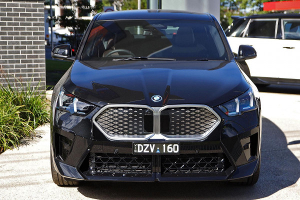 2024 BMW iX2 U10 eDrive20 M Sport SUV image 2