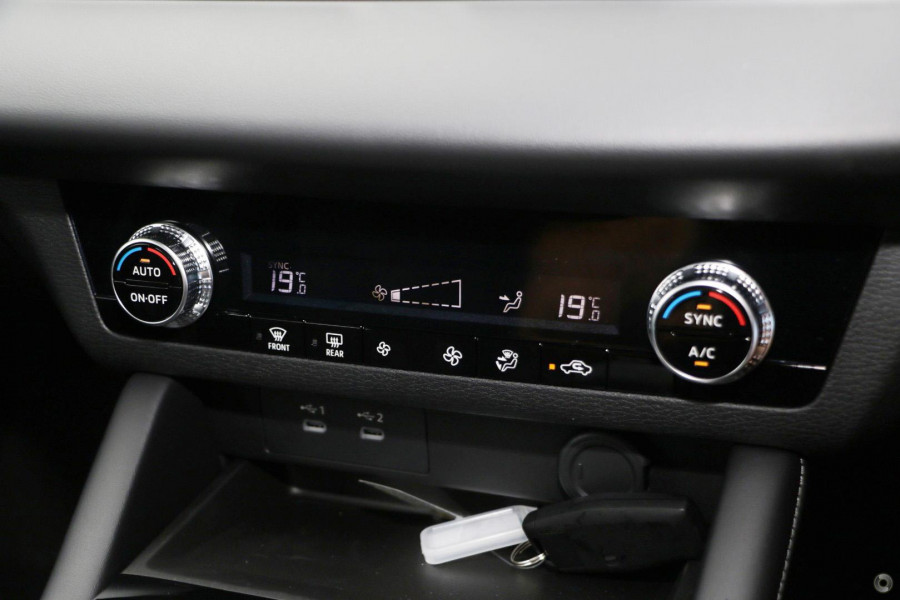 2026 Mitsubishi Outlander ZM ES SUV Image 11