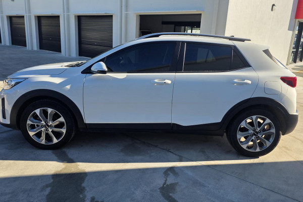 2020 Toyota C-HR NGX Koba SUV Image 16