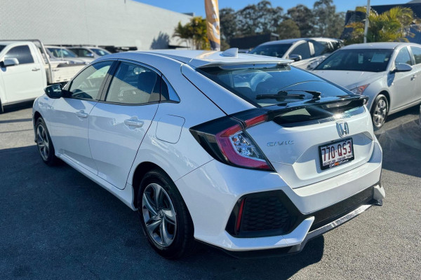 2019 Honda Civic 10th Gen VTi Sedan Image 10