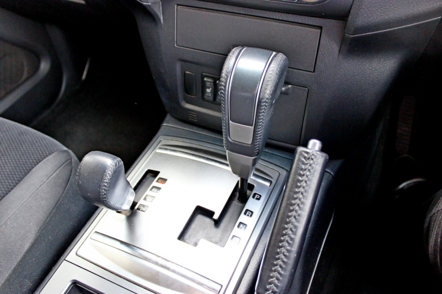 2007 Mitsubishi Pajero NS VR-X Suv Image 15