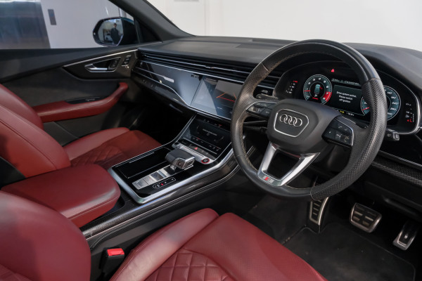 2022 Audi SQ8 F1 TFSI SUV image 7