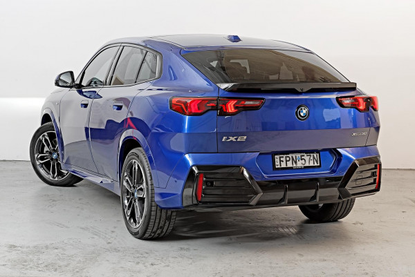 2025 BMW iX2 U10 xDrive30 M Sport SUV image 2