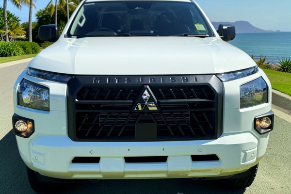 2026 Mitsubishi Triton MV GLX+ Ute Image 2