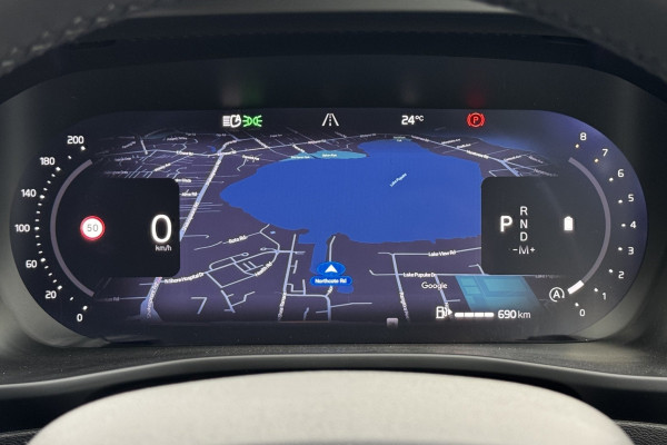 2025 Volvo XC40 XZ Ultra B4 Dark SUV Image 17