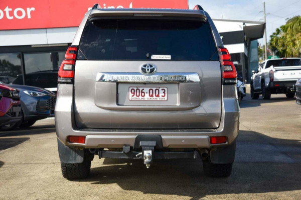 2023 Toyota LandCruiser Prado GDJ150R VX SUV Image 4