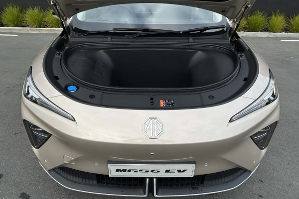 2026 MG MGS6 EV IS3E Essence SUV Image 18