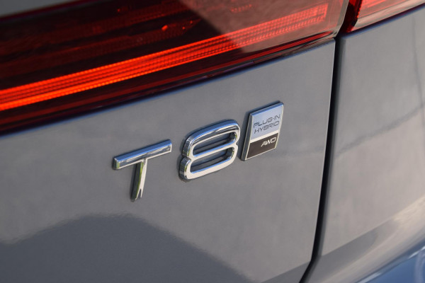 2026 Volvo XC60 UZ Ultra T8 Plug-in Hybrid Dark SUV Image 10