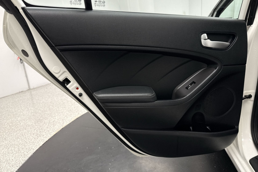 2018 Kia Cerato YD S Sedan Image 14