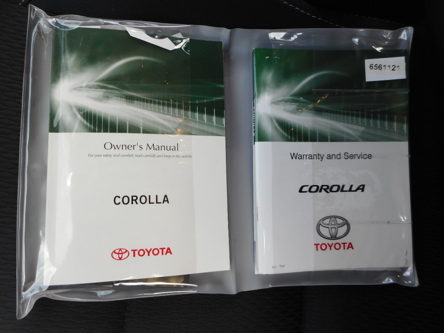 2014 Toyota Corolla ZRE172R SX Sedan Image 17