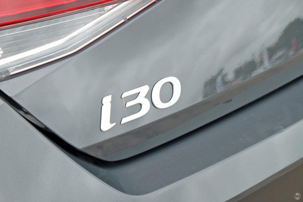 2025 Hyundai i30 CN7.V2  Sedan Image 10