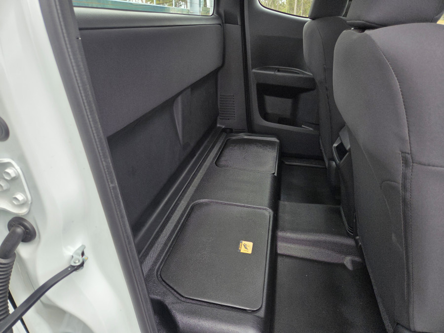 2026 Isuzu D-MAX RG SX Cab Chassis Image 11