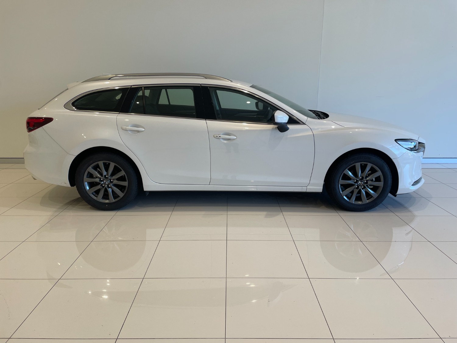 2024 Mazda 6 GL Series G25 Touring Wagon Image 2