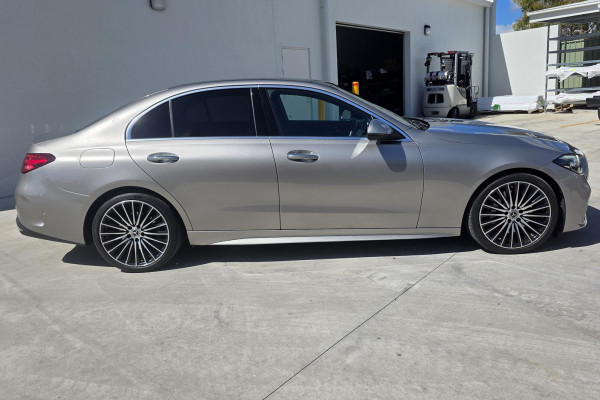 2022 Mercedes-Benz C-Class W206 C200 Sedan Image 2
