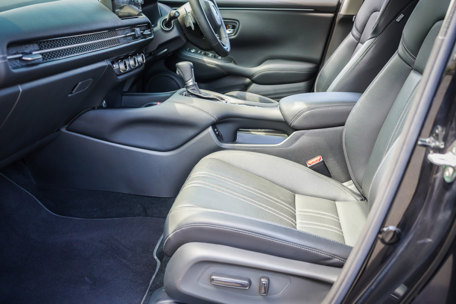 2023 Honda ZR-V RZ VTi LX SUV Image 32