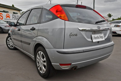 2003 Ford Focus LR MY03 CL Hatchback Image 3