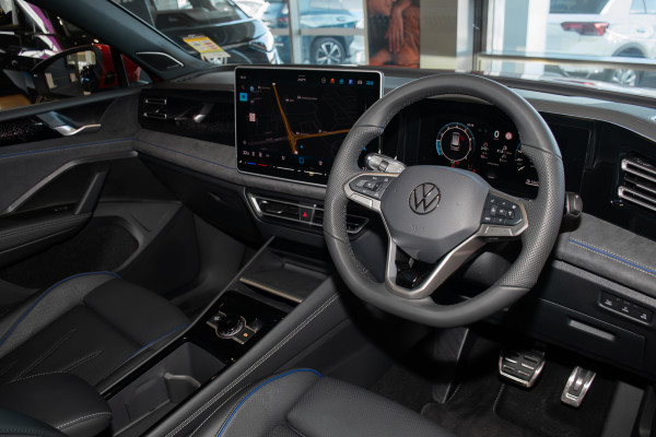 2026 Volkswagen Tiguan CT 195TSI R-Line SUV Image 5