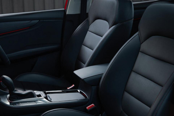 2022 MG HS SAS23 Essence Suv