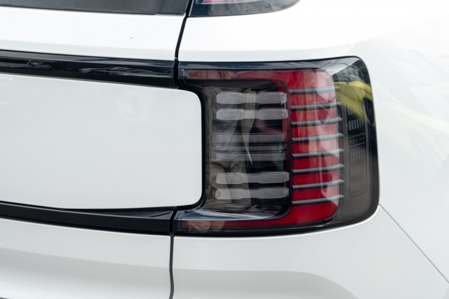2024 Volvo EX30  Twin Motor Performance Ultra SUV Image 19