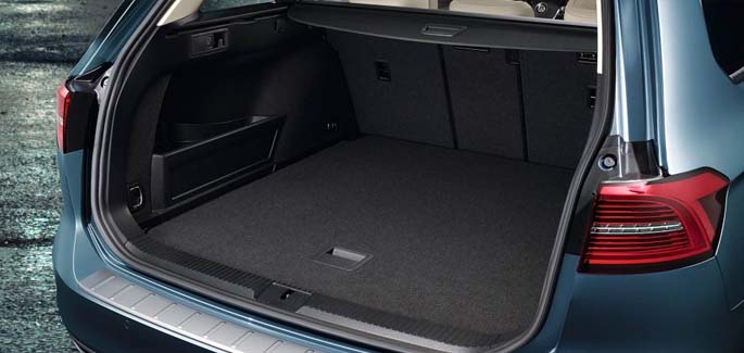 Loading sill protection plate