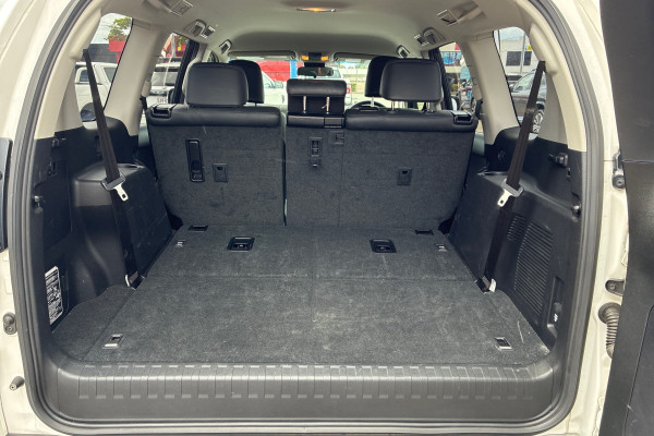 2018 Toyota LandCruiser Prado GDJ150R GXL SUV Image 11