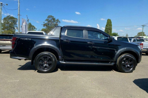 2024 Isuzu D-MAX RG X-TERRAIN Ute Image 3
