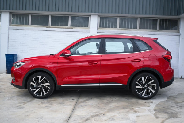 2025 MG ZS ZS32 Essence Turbo SUV Image 5