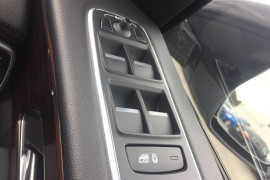 2017 Jaguar F-pace X761  30d 30d - Portfolio Suv