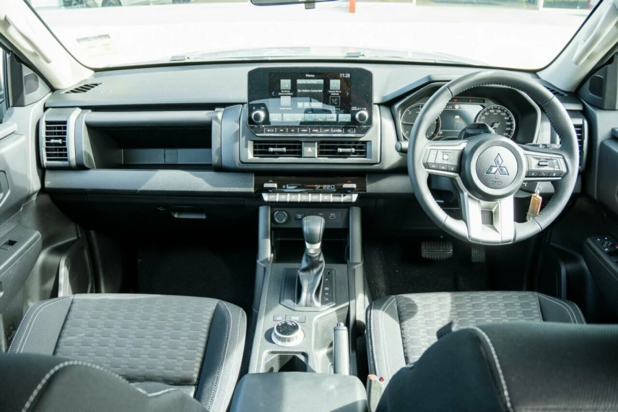 2026 Mitsubishi Triton MV GLX-R Ute Image 17