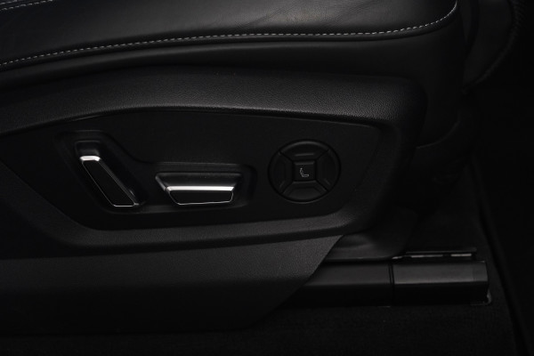 2022 Audi SQ8 TFSI SUV Image 40