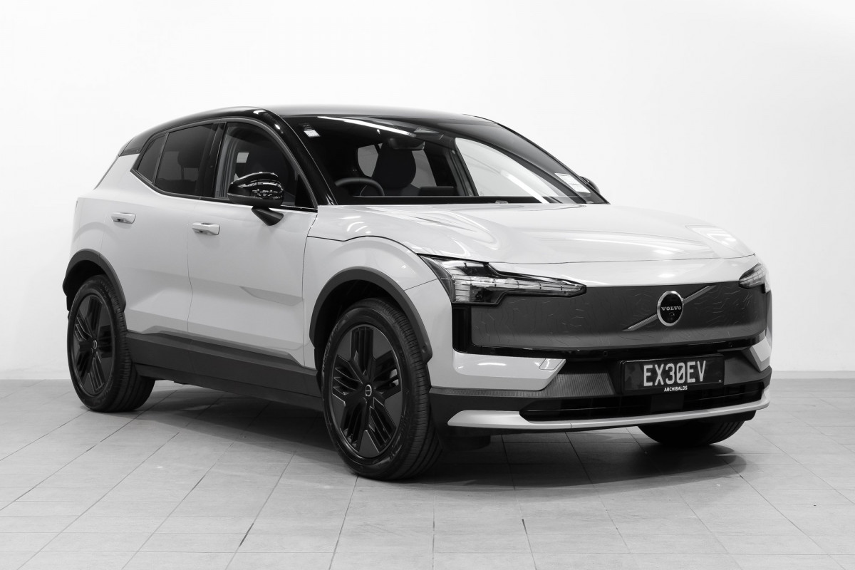2026 Volvo EX30 Cross Country  Ultra Twin Motor Performance SUV